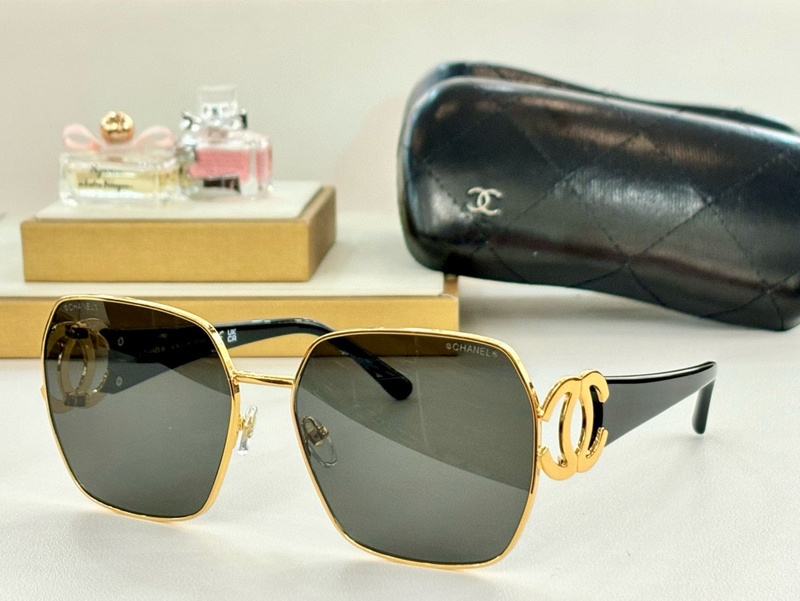 Chanel Sunglasses 112